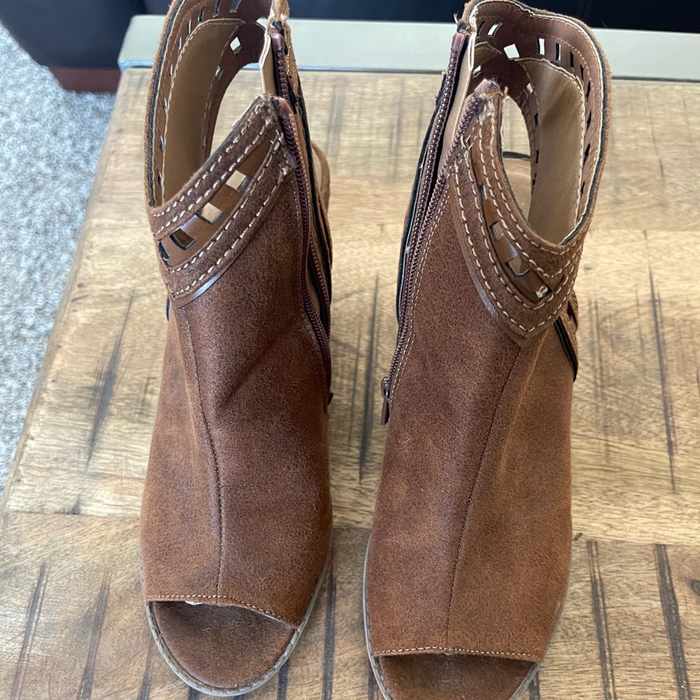 Maurices Shoes